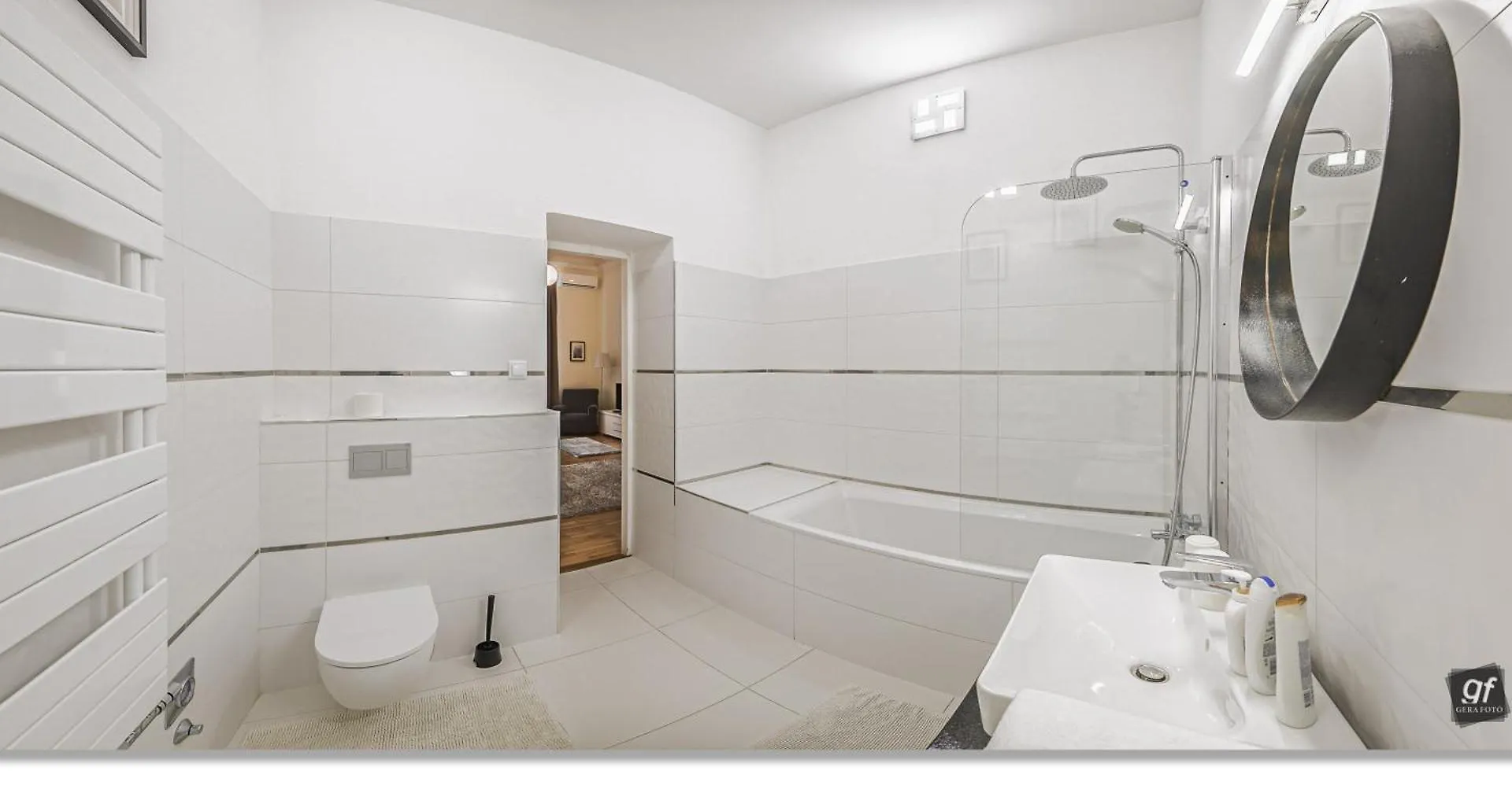 4 Bedrooms 4 Bathrooms Luxury In Budapest Centre 0*,  Hungary