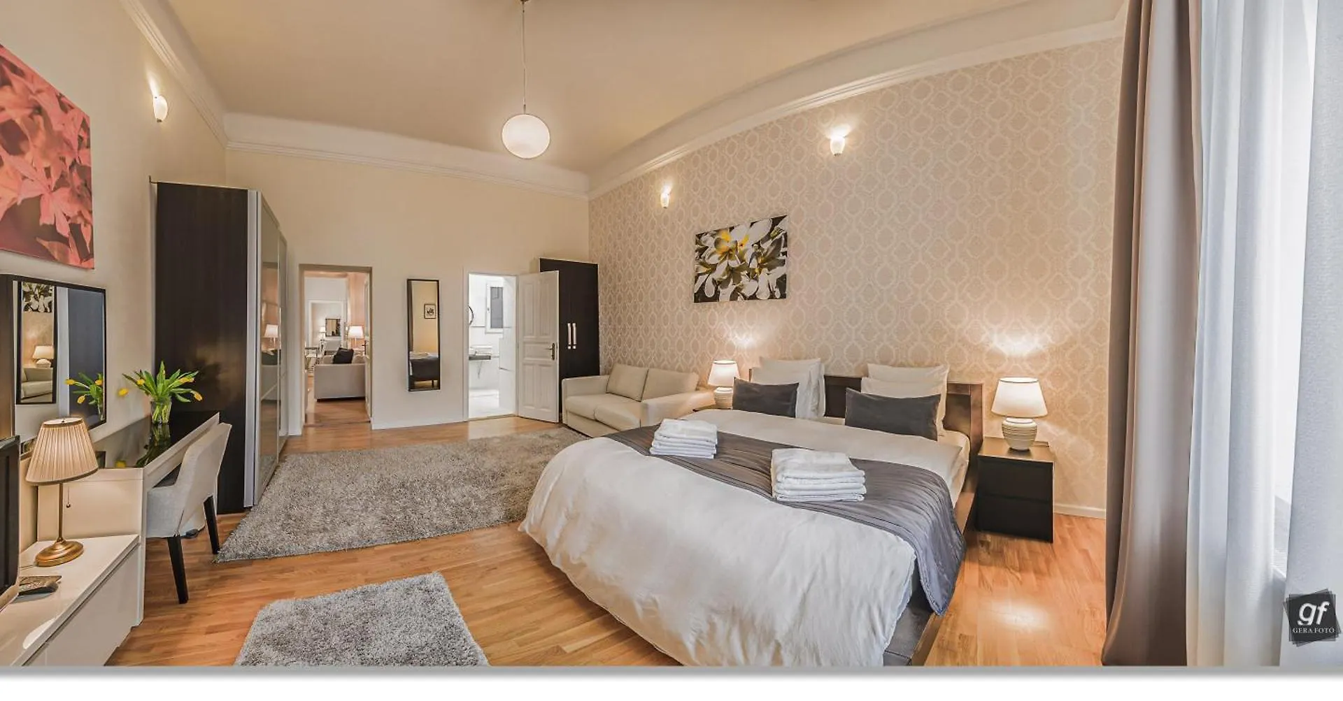 4 Bedrooms 4 Bathrooms Luxury In Budapest Centre Apartment