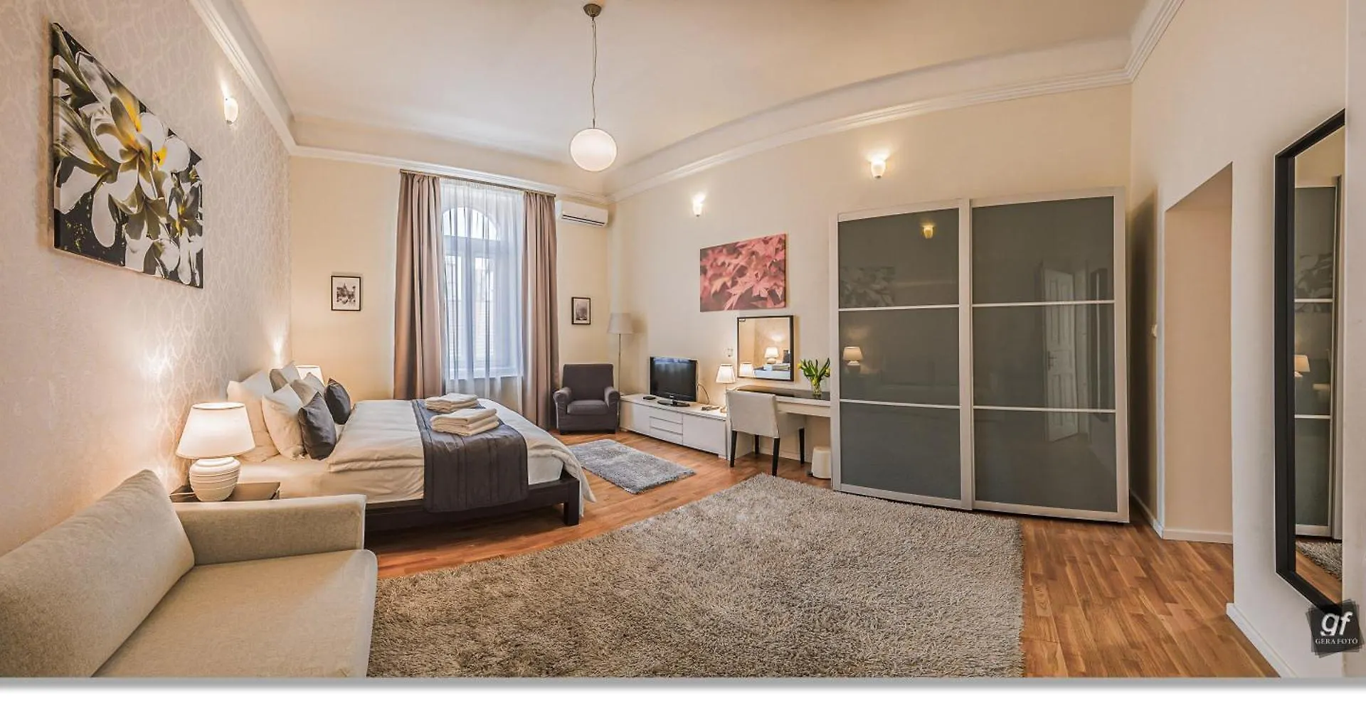 4 Bedrooms 4 Bathrooms Luxury In Budapest Centre Apartment