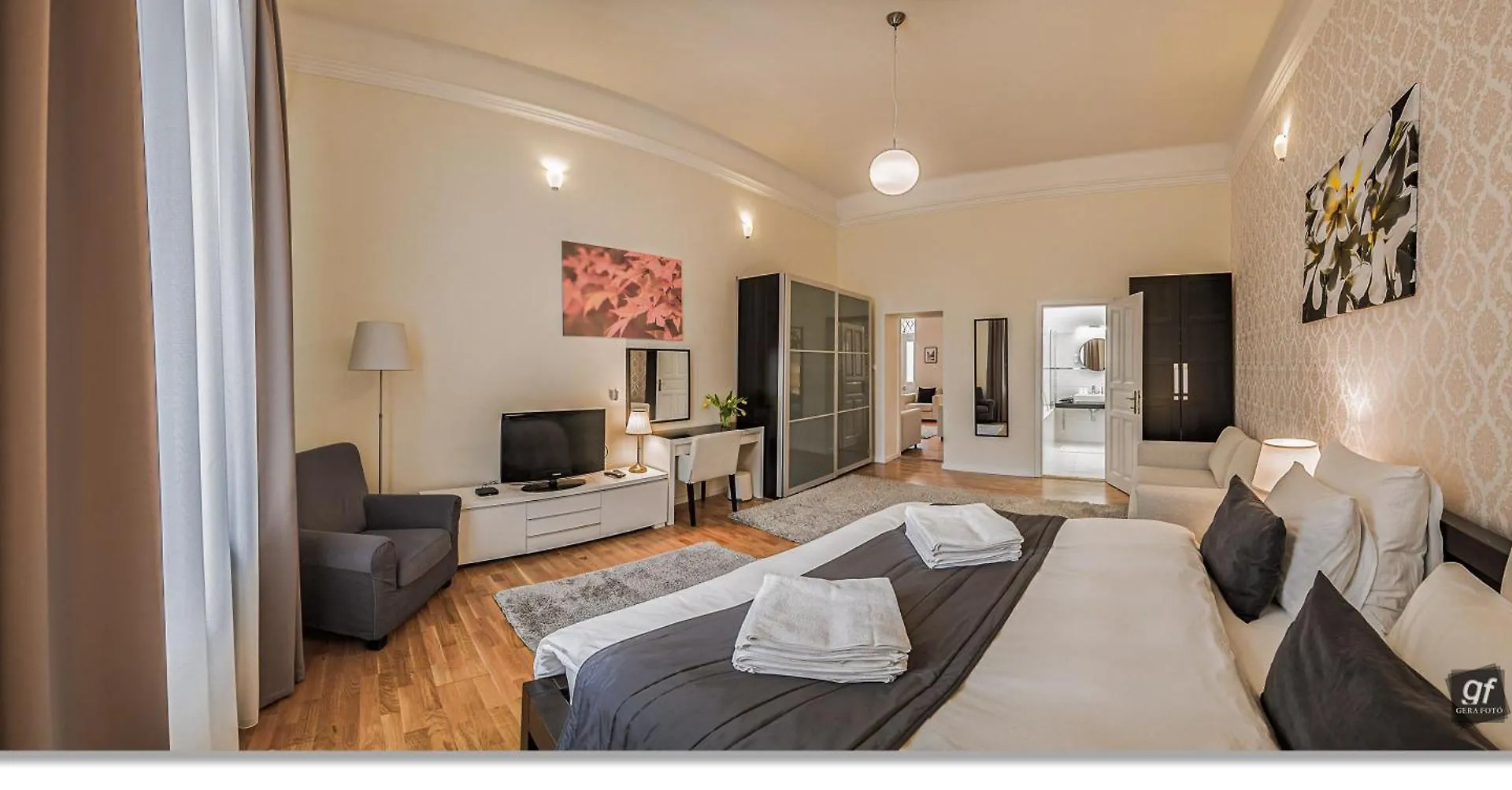 4 Bedrooms 4 Bathrooms Luxury In Budapest Centre Apartment