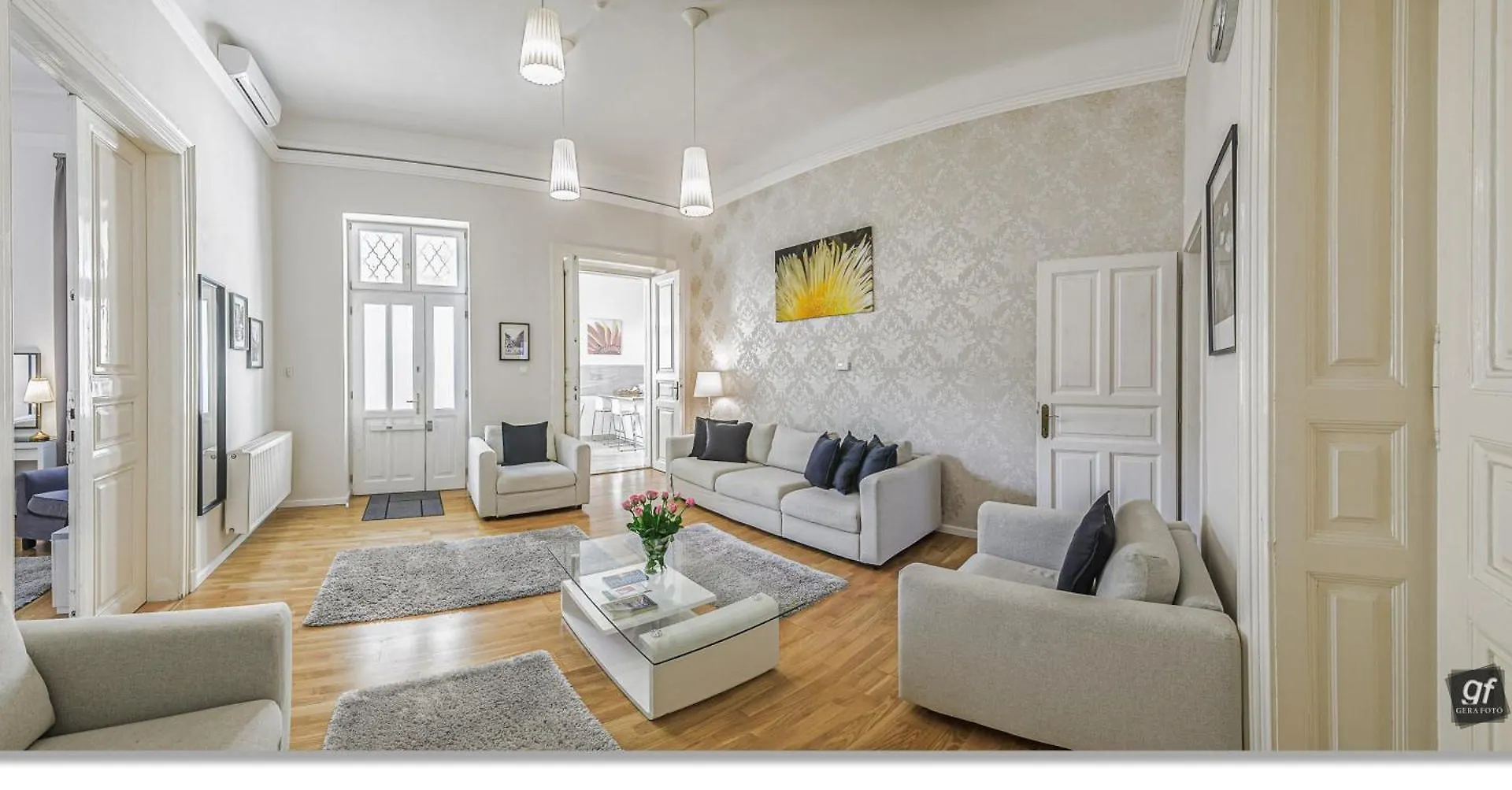 4 Bedrooms 4 Bathrooms Luxury In Budapest Centre