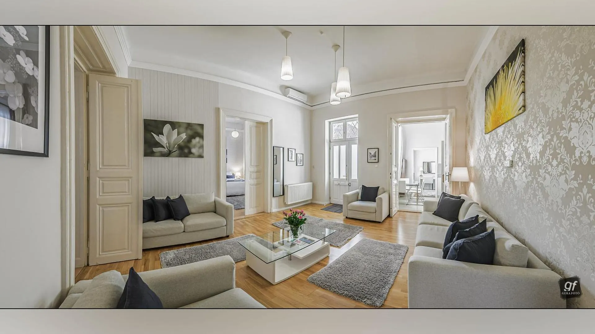 4 Bedrooms 4 Bathrooms Luxury In Budapest Centre 0*,  Hungary